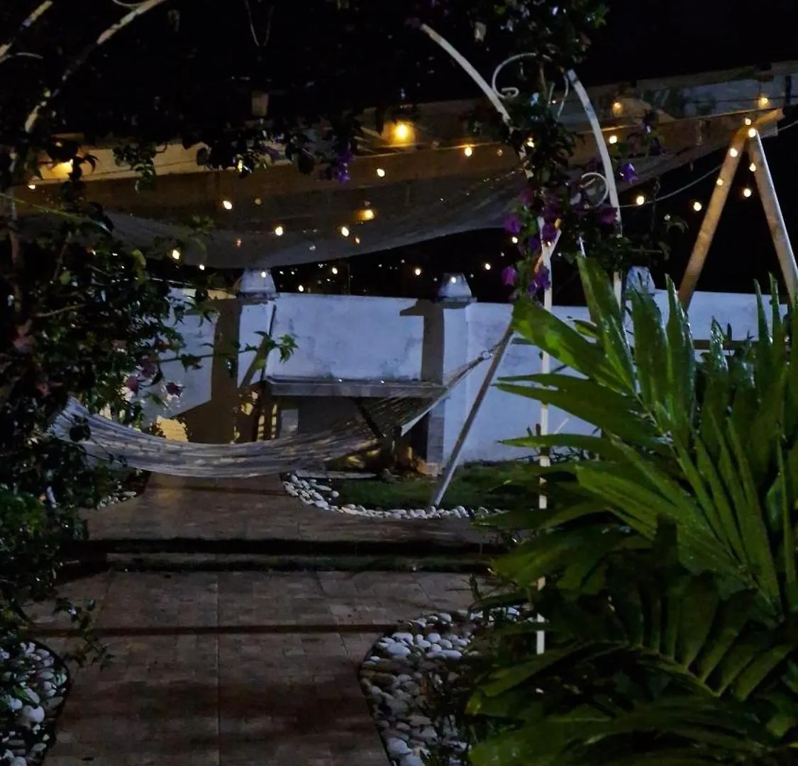 Mandeville Hideaway